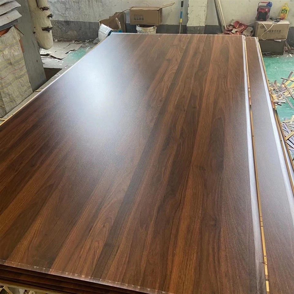4X8'X18MM Melamine Laminated Birch Plywood