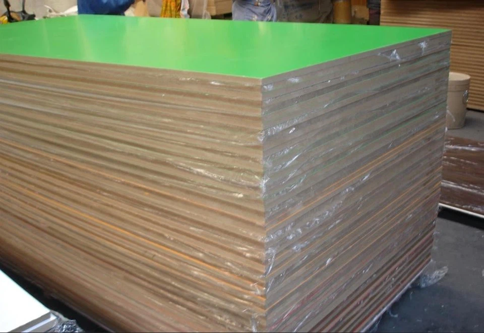 Plywood Melamina Irħis ta '18mm U 15mm